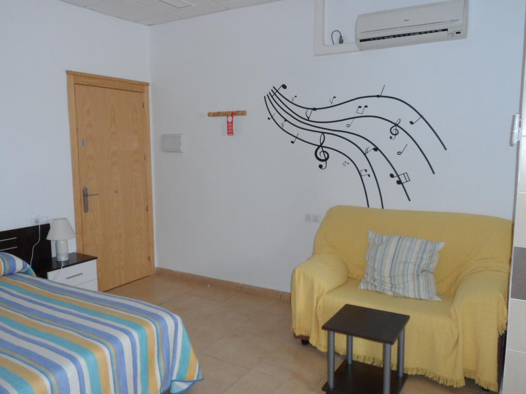 Hostal Via Del Caminante Madrigalejo 외부 사진