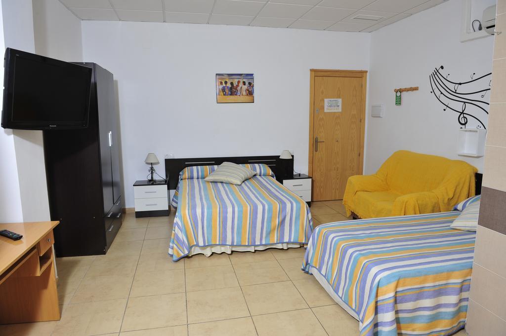 Hostal Via Del Caminante Madrigalejo 외부 사진