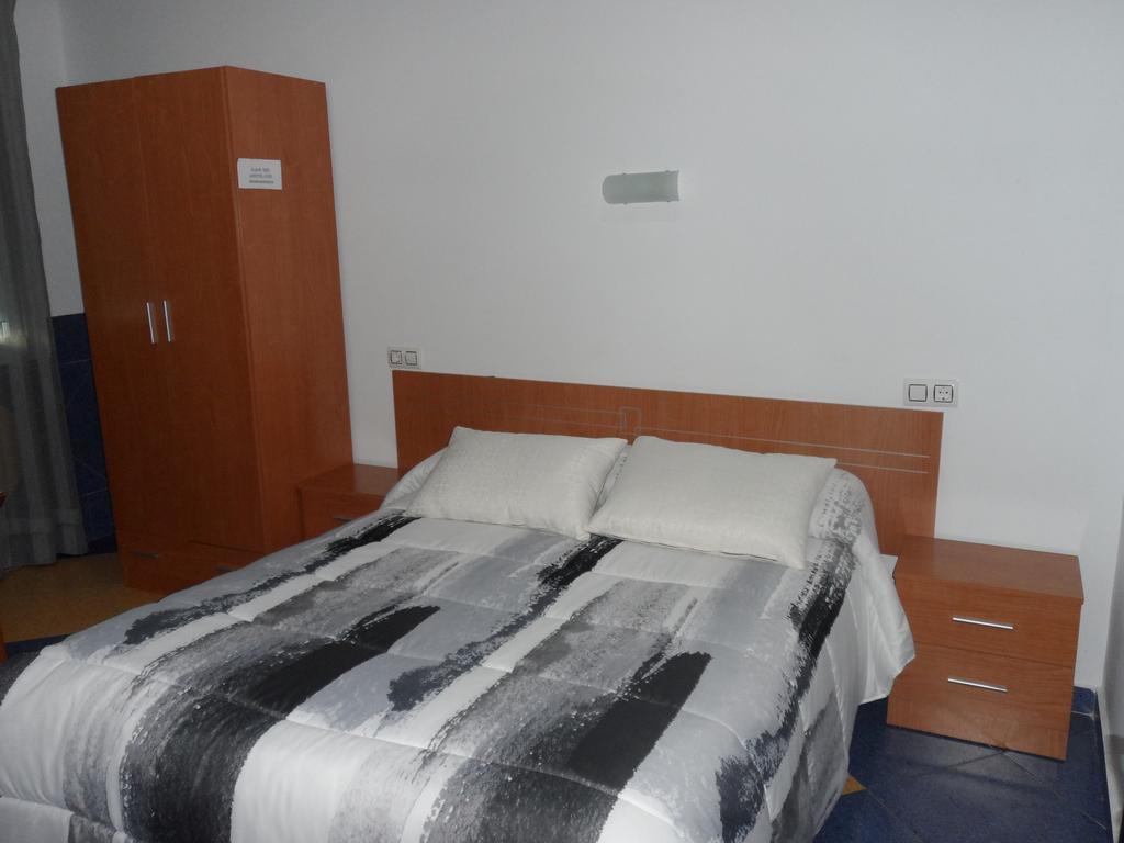 Hostal Via Del Caminante Madrigalejo 외부 사진