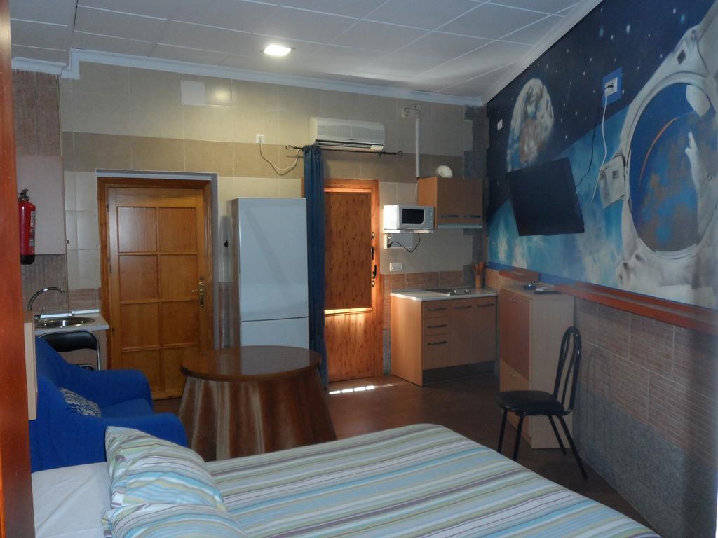 Hostal Via Del Caminante Madrigalejo 외부 사진