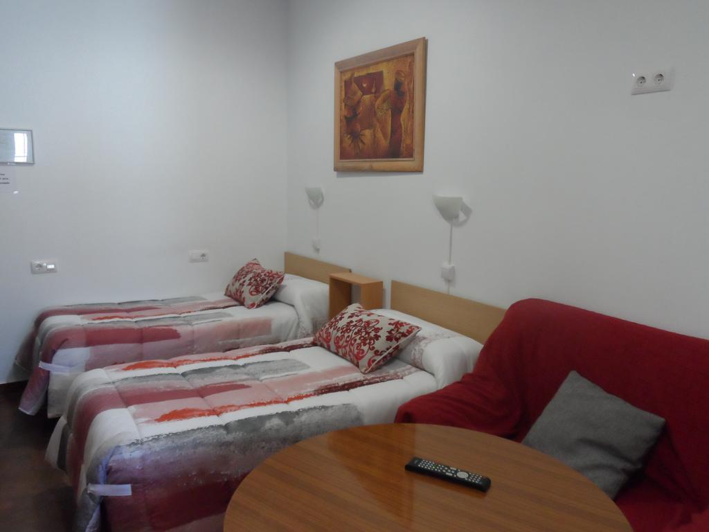 Hostal Via Del Caminante Madrigalejo 외부 사진