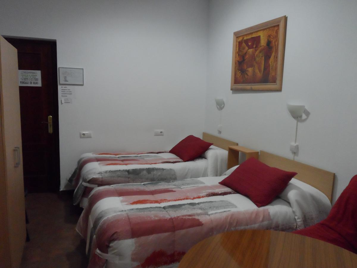 Hostal Via Del Caminante Madrigalejo 외부 사진